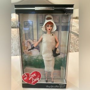 Collectible Barbie doll - I love Lucy - Lucy gets a Paris gown